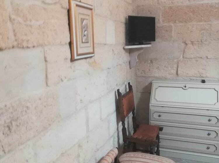 تختخواب و صبحانه Oikos Atena