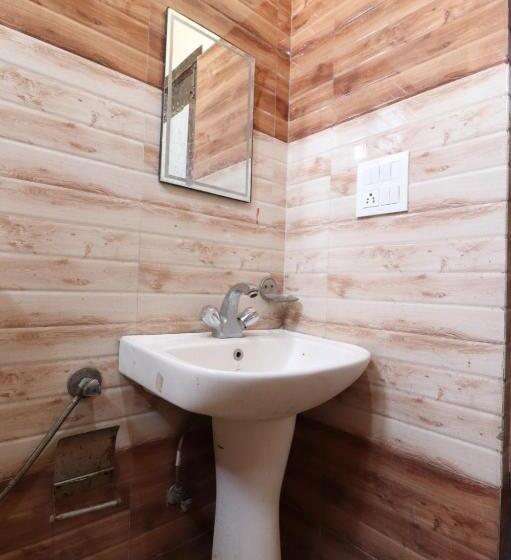 فندق The Ganges Glory