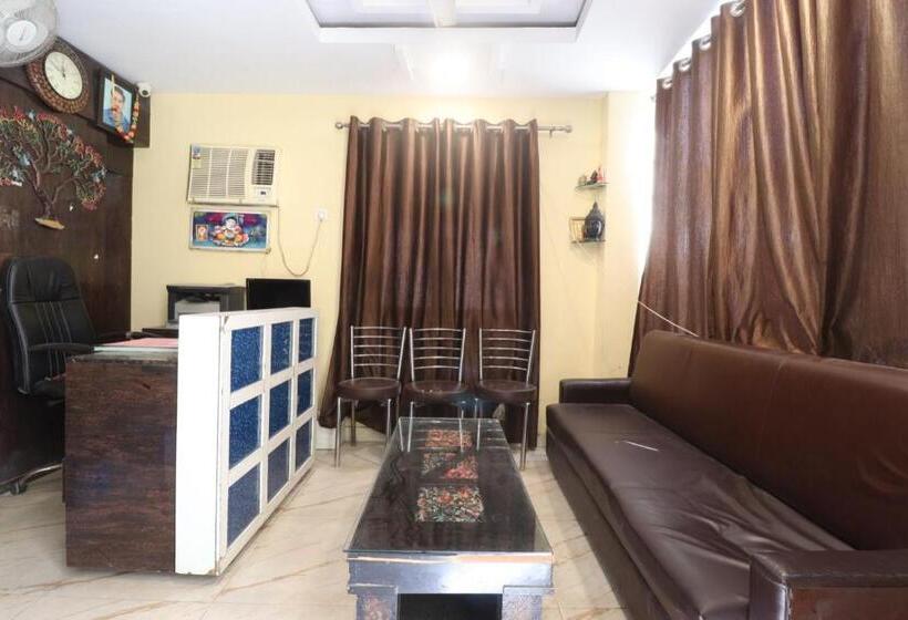 فندق The Ganges Glory