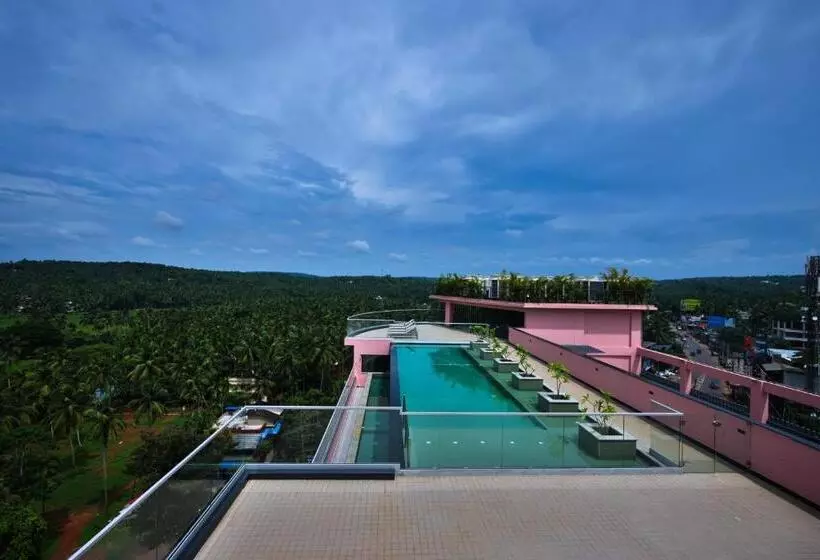 ホテル Pushpak Grande