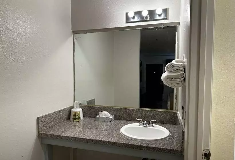モーテル Casa Blanca Express & Suites Cypress Buena Park   Anaheim Area