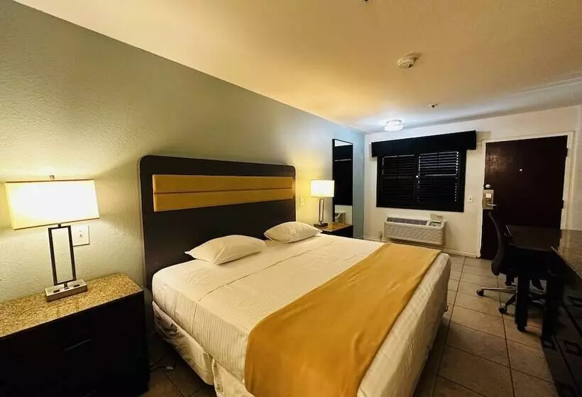 モーテル Casa Blanca Express & Suites Cypress Buena Park   Anaheim Area