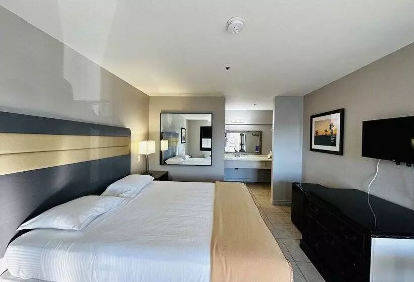 モーテル Casa Blanca Express & Suites Cypress Buena Park   Anaheim Area
