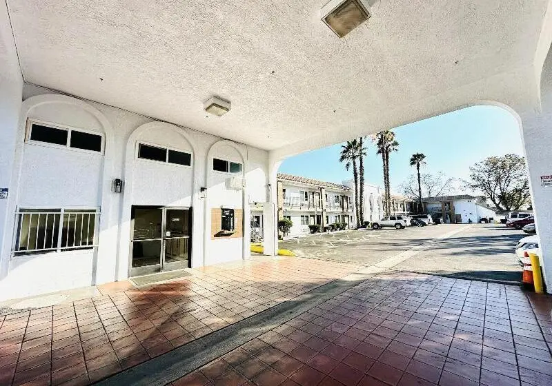 モーテル Casa Blanca Express & Suites Cypress Buena Park   Anaheim Area