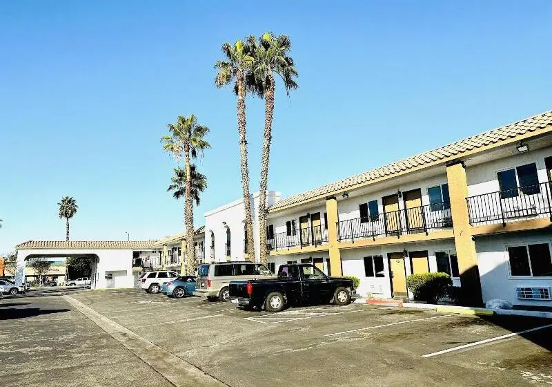 モーテル Casa Blanca Express & Suites Cypress Buena Park   Anaheim Area
