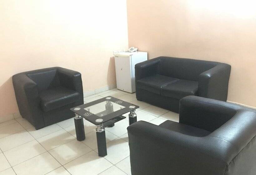 Meadway Luxury Hotels