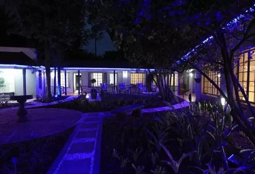 ホテル Cascades Guest Lodge