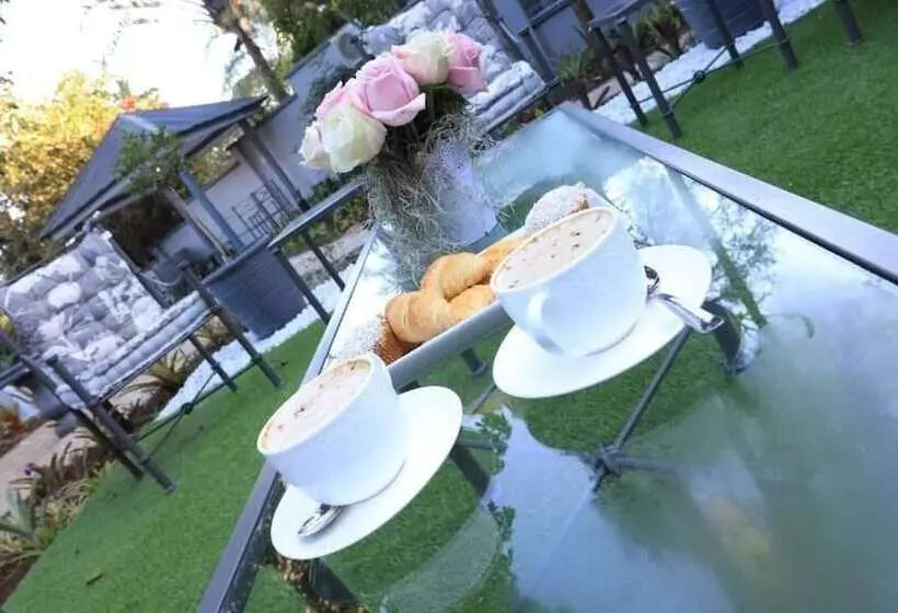 ホテル Cascades Guest Lodge