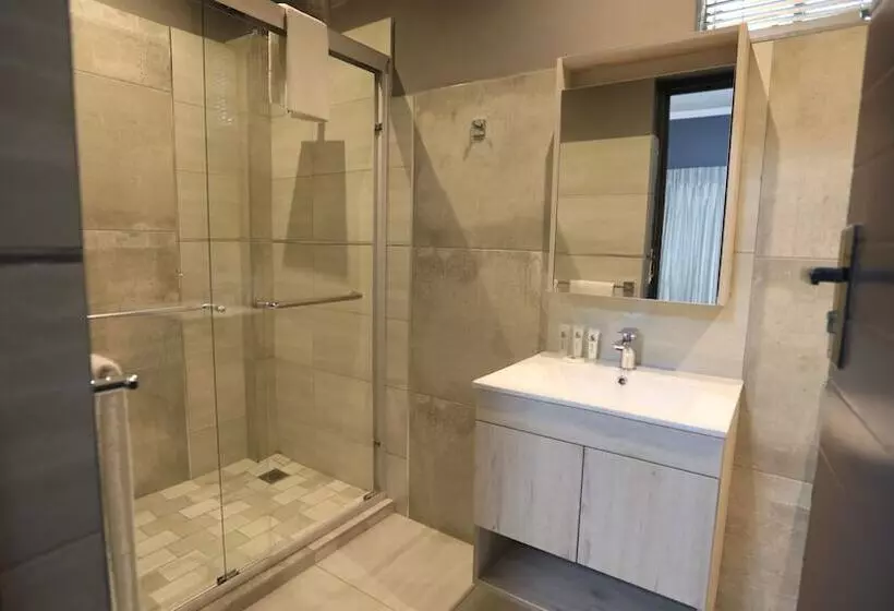 ホテル Cascades Guest Lodge
