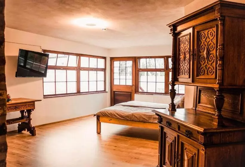 Hotel Wirgarten Antik