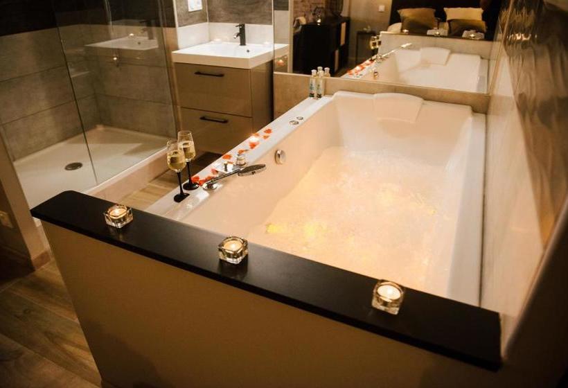 La Suite Romantique Avec Jacuzzi Au Cœur De Perpignan