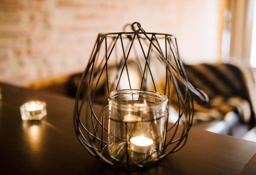 La Suite Romantique Avec Jacuzzi Au Cœur De Perpignan