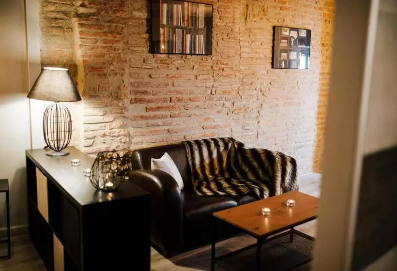 La Suite Romantique Avec Jacuzzi Au Cœur De Perpignan
