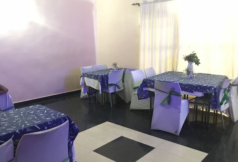 Meadway Luxury Hotels