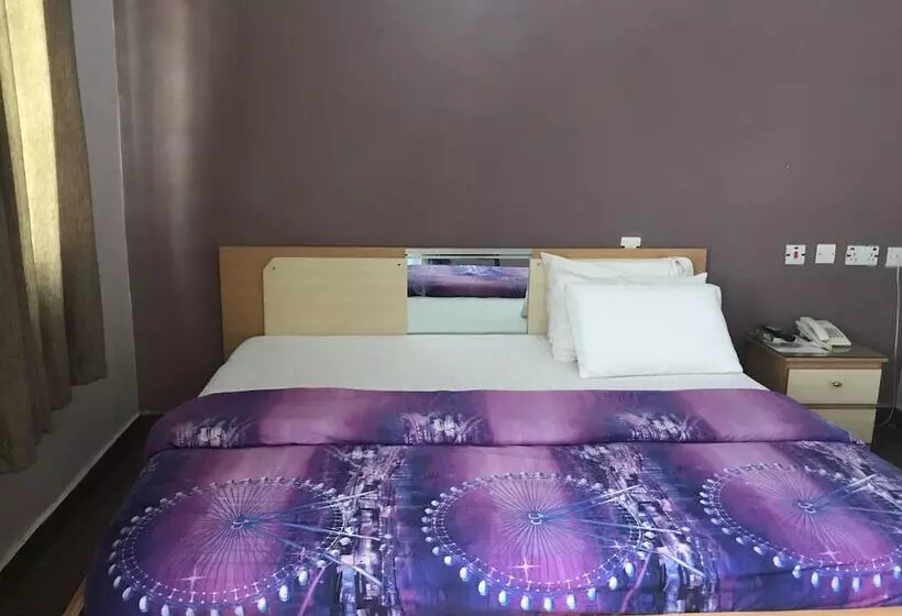 Meadway Luxury Hotels