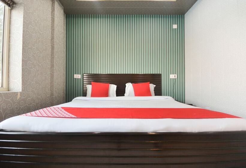 Oyo 16515 Hotel Bombay Residency