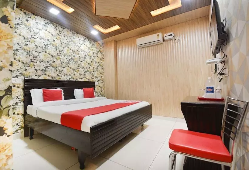 Oyo 16515 Hotel Bombay Residency