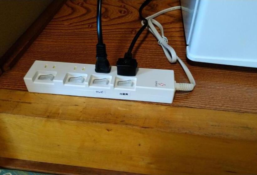 Pensão Cat Cafe & Stay Cultus S Home