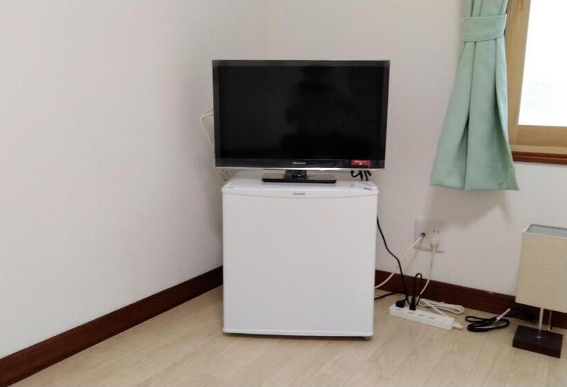 Pensão Cat Cafe & Stay Cultus S Home