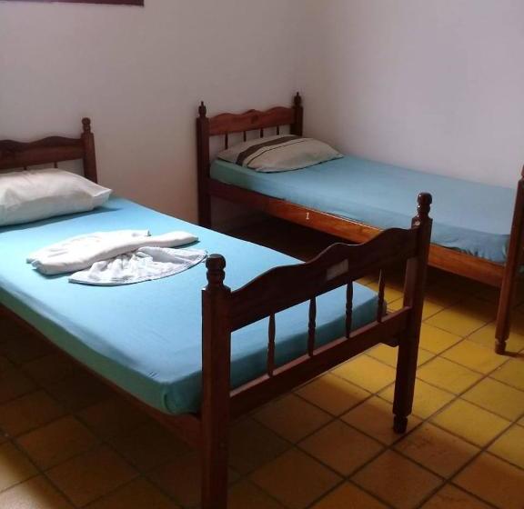 Pension Pousada Jardim Do éden