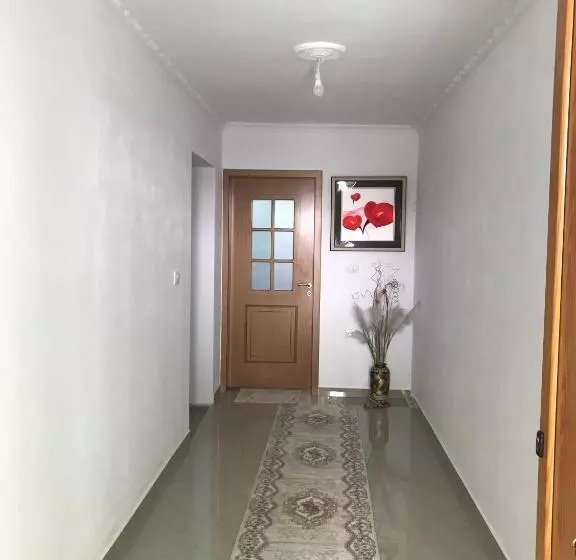 پانسیون Tourists Guest House