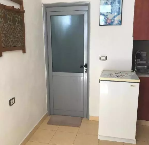 پانسیون Tourists Guest House