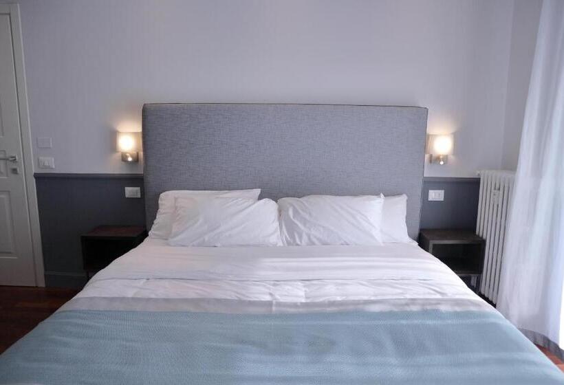 مبيت وإفطار Dimora Dell Arte   Foresteria Lombarda Smart Rent