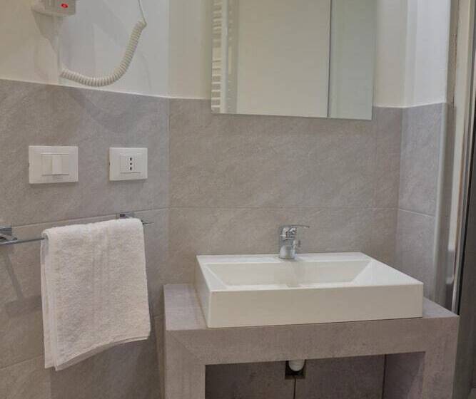 مبيت وإفطار Dimora Dell Arte   Foresteria Lombarda Smart Rent