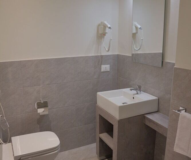 مبيت وإفطار Dimora Dell Arte   Foresteria Lombarda Smart Rent