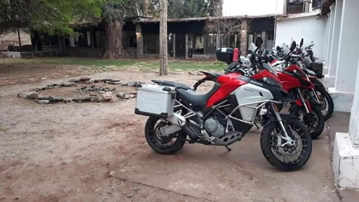 בית מלון כפרי Hacienda Casa Blanca