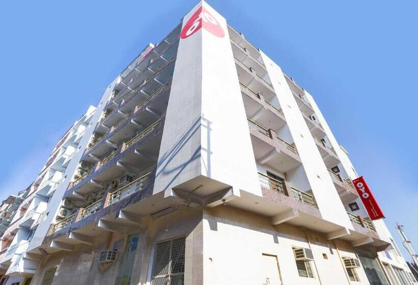 Hotel O Noida Villa