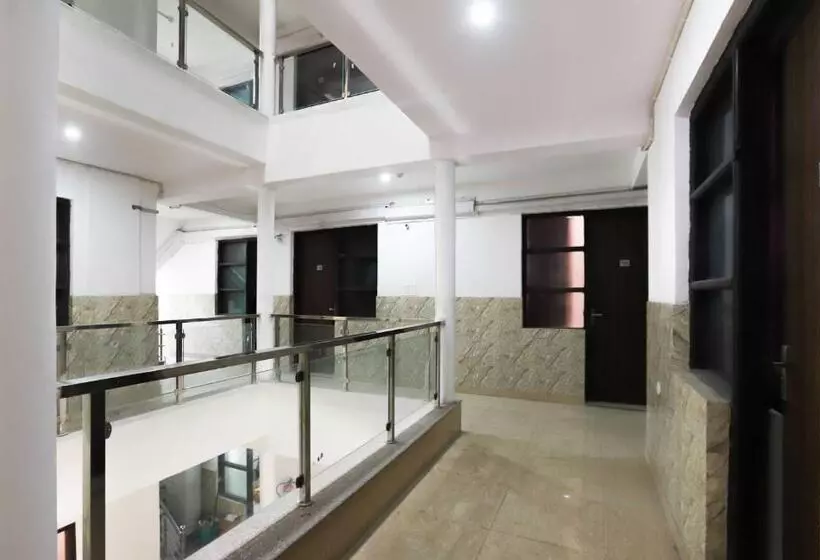 Hotelli O Noida Villa