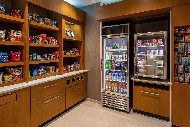 Отель Springhill Suites By Marriott Chambersburg