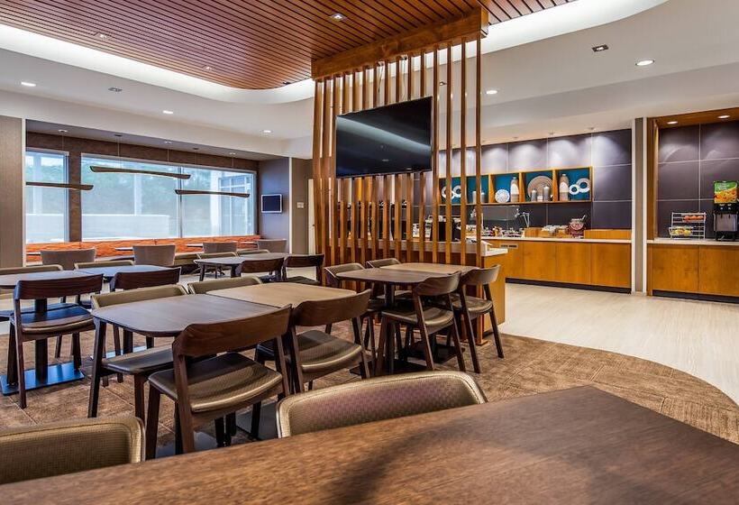 Отель Springhill Suites By Marriott Chambersburg