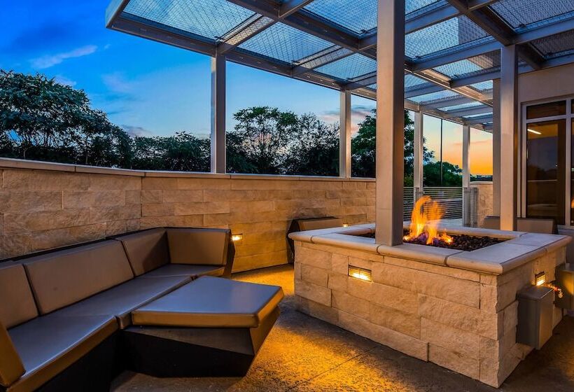 Отель Springhill Suites By Marriott Chambersburg