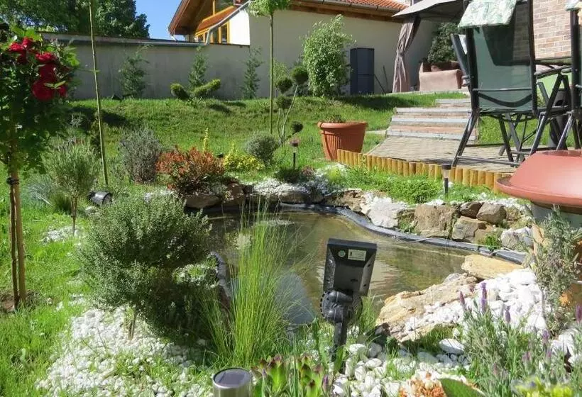 Aamiaismajoitus (B&B) Hőforrás Wellness Vendégház