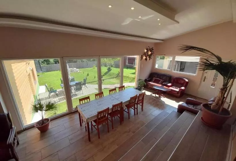 Aamiaismajoitus (B&B) Hőforrás Wellness Vendégház