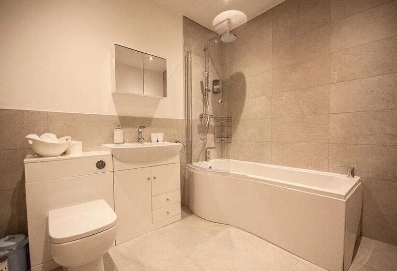 민박 Stephensons Tea And Coffee House