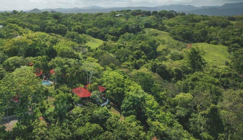 호텔 Finca Los Caballos Montezuma