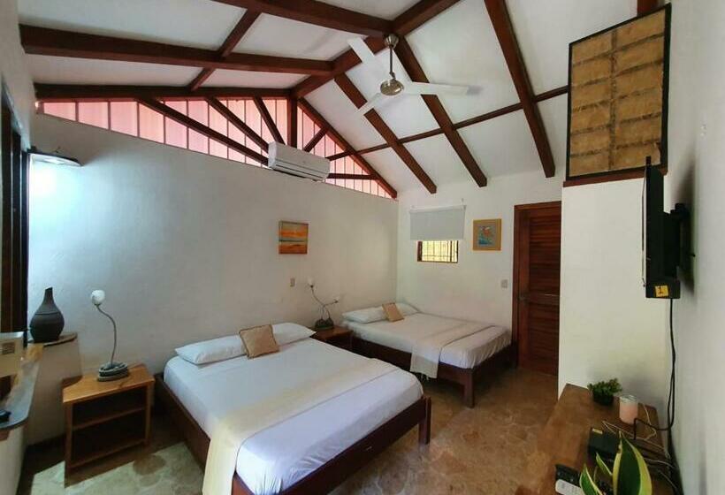 호텔 Finca Los Caballos Montezuma