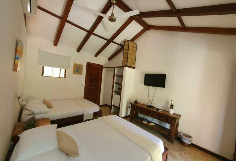 호텔 Finca Los Caballos Montezuma