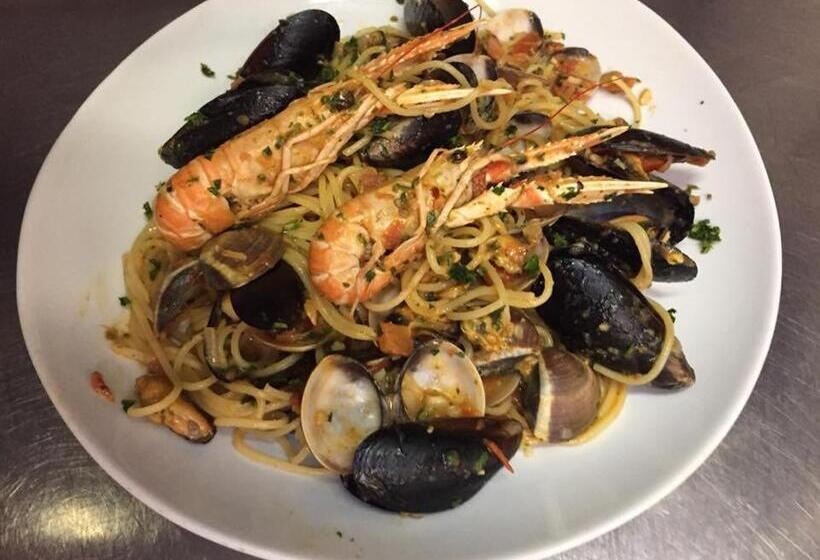 ホテル La Fontanella