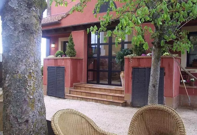 Hotelli Rural El Jardin De La Hilaria