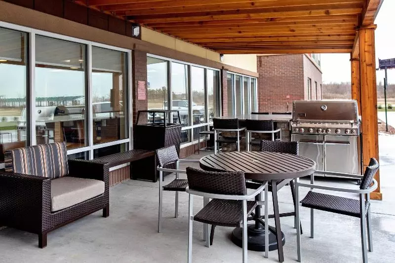 ホテル Towneplace Suites By Marriott Louisville Airport
