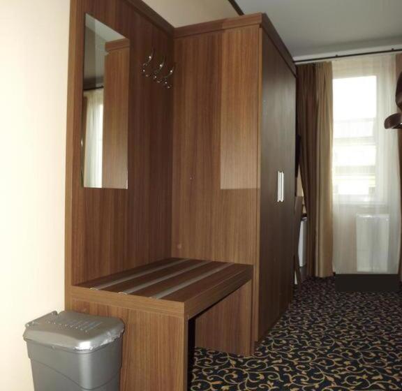 ホテル Zum Weissen Ochsen