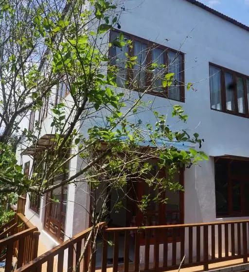 ペンション Mallika Guest House