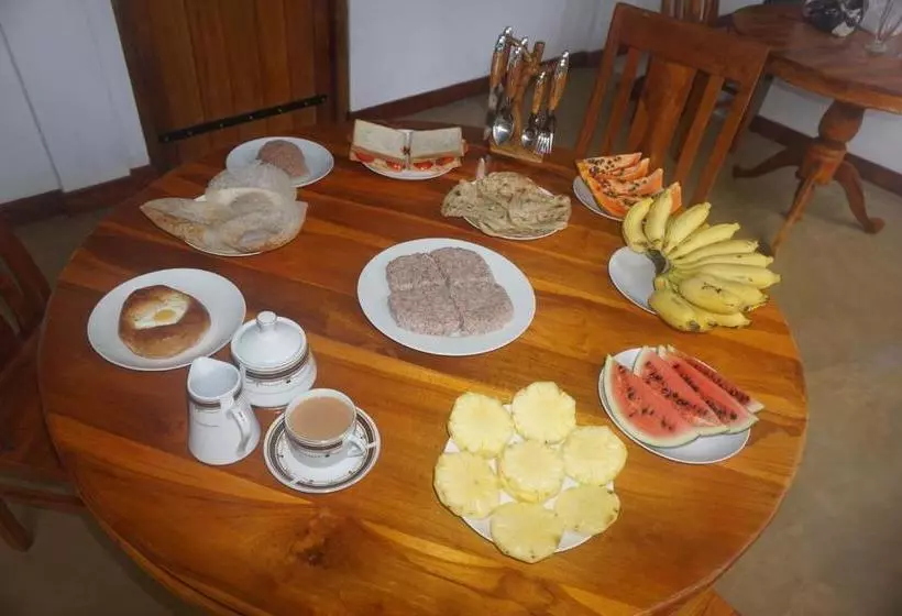 ペンション Mallika Guest House