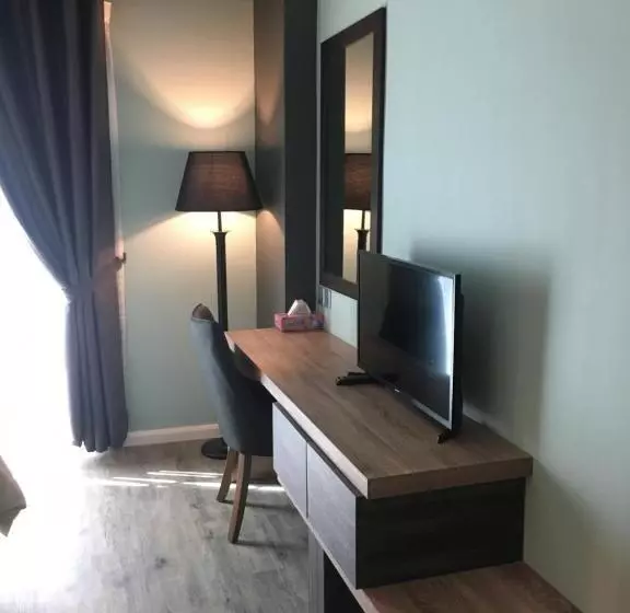 The Royale Chenang Resort