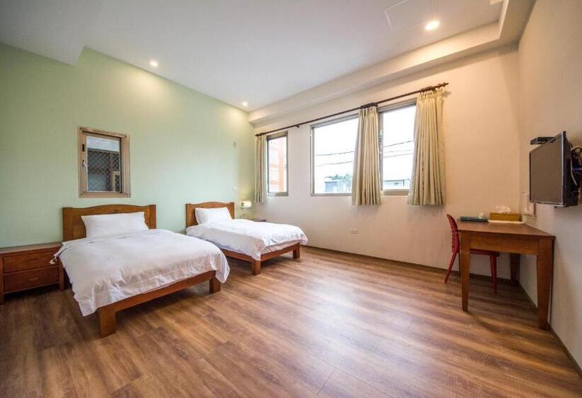 تختخواب و صبحانه 7 113