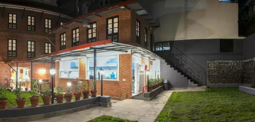 هتل Kailash Kuti Inn